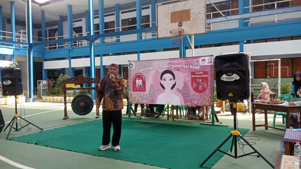 Semangat Hari Kartini, MAN 2 Kota Cirebon Gaungkan Perempuan Hebat Generasi Kuat