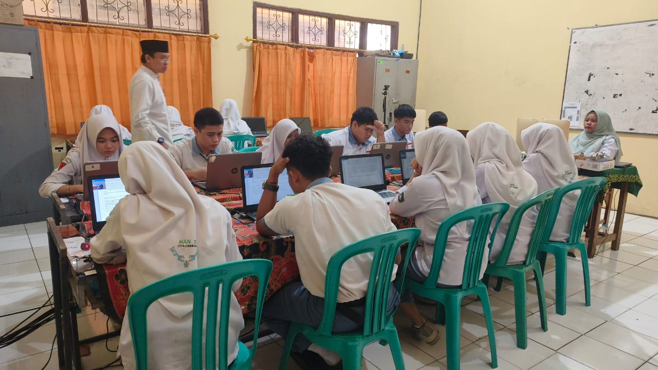 Siswa MAN 2 Kota Cirebon Lulus CBT Poltekkes 2026