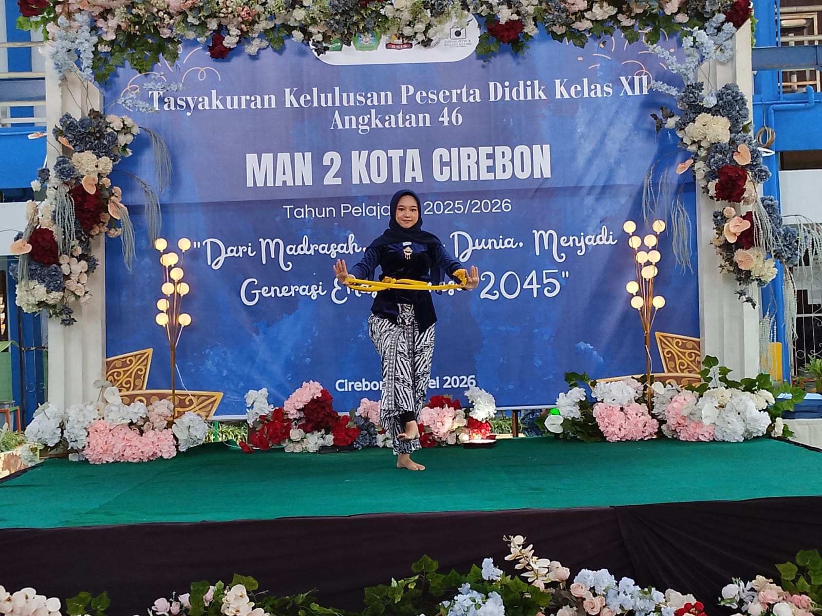 Tampilan Seni Meriahkan Tasyakur Kelulusan Siswa MAN 2 Kota Cirebon