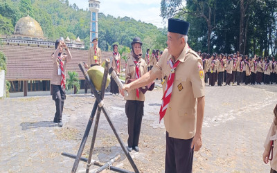 Kepala MAN 2 Kota Cirebon Buka TTCT 2025: Bentuk Generasi Tangguh dan Peduli Lingkungan